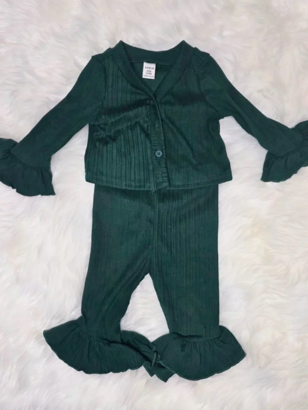 SHEIN Baby Girl Forest Green Ruffle 2 Piece Set 6-9M